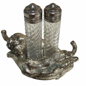 Vintage 2005 Arthur Court Cast Metal Chili Salt And‎ Pepper Shakers Taiwan